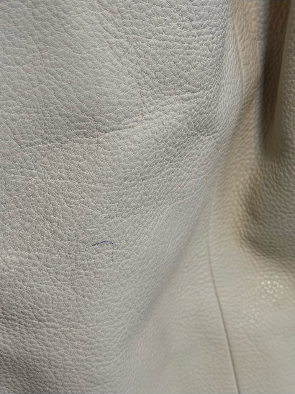 Coach Madison Elegant Cream Leather Shoulder Bag with Scarf Accent - Picture 6 of 16